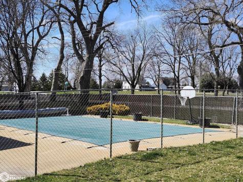 2405 186th Street Clarion IA 50525