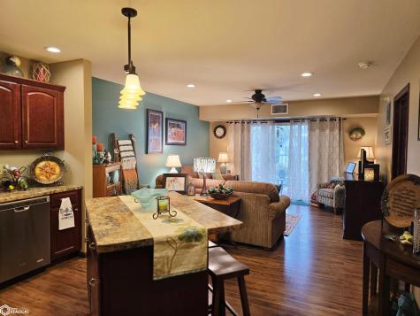 809 7th Avenue N Clear Lake IA 50428