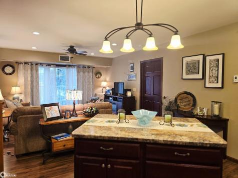 809 7th Avenue N Clear Lake IA 50428