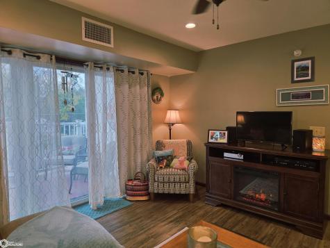 809 7th Avenue N Clear Lake IA 50428