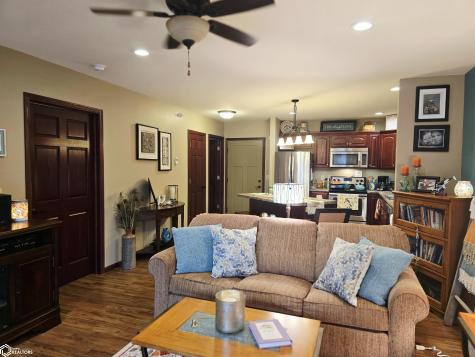 809 7th Avenue N Clear Lake IA 50428