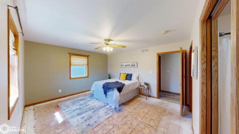 227 Westview Drive S Rockwell IA 50469