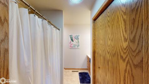 227 Westview Drive S Rockwell IA 50469