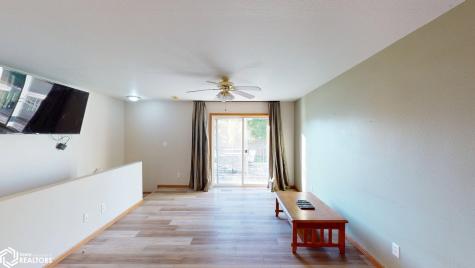 227 Westview Drive S Rockwell IA 50469