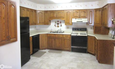 232 W L Forest City IA 50436