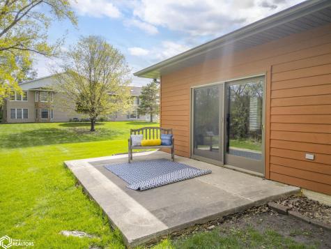 2005 Hunters Ridge Drive Mason City IA 50401