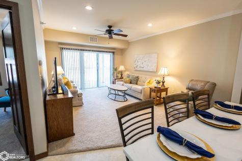 809 7th Ave N #102 Clear Lake IA 50428