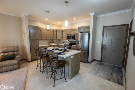809 7th Ave N #102 Clear Lake IA 50428