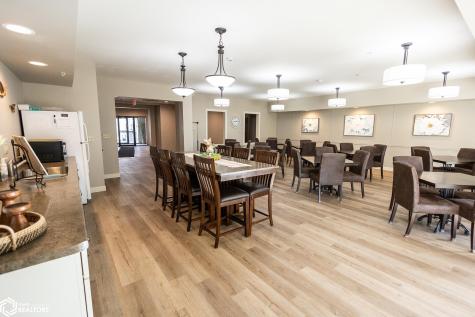 809 7th Ave N #102 Clear Lake IA 50428