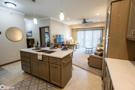 809 7th Ave N #102 Clear Lake IA 50428