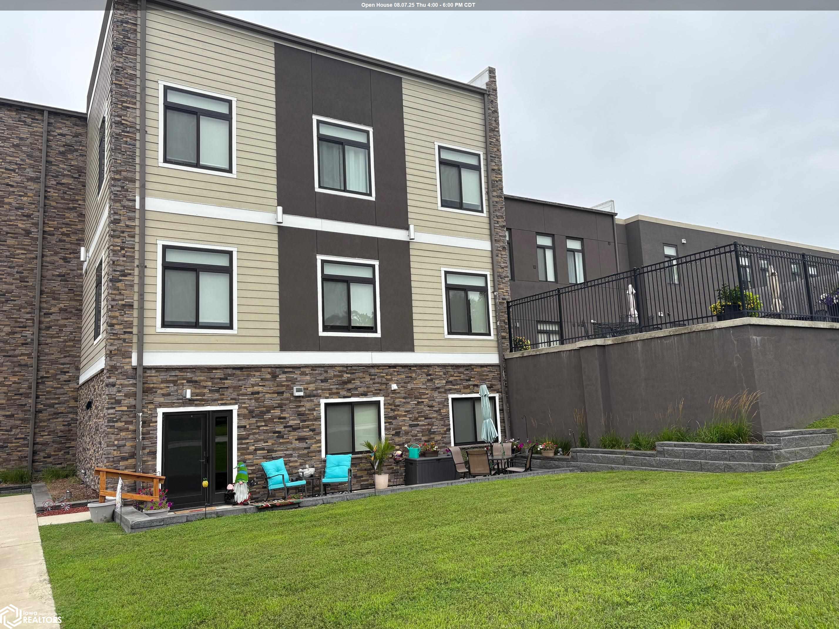 110 Rocksylvania Avenue Unit B01 Iowa Falls IA 50126