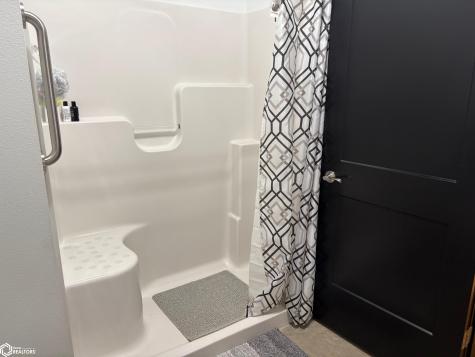 110 Rocksylvania Avenue Unit B01 Iowa Falls IA 50126