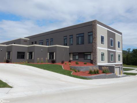 110 Rocksylvania Avenue Unit B01 Iowa Falls IA 50126