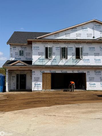 204 Stonebrook Court Clear Lake IA 50428