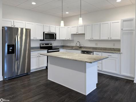 110 Rocksylvania Unit 105 Avenue Iowa Falls IA 50126