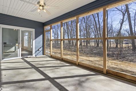 311 27th Place S Clear Lake IA 50428