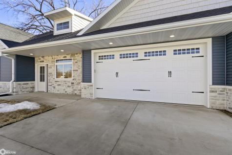 311 27th Place S Clear Lake IA 50428