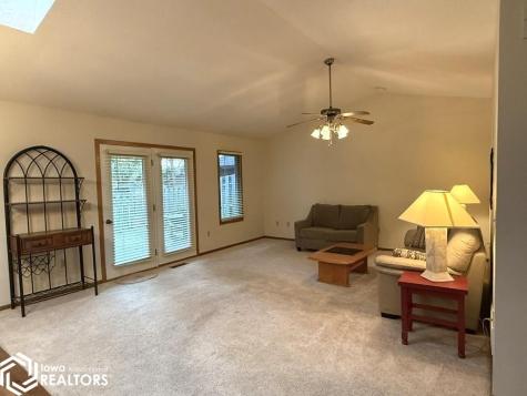 380 S Yorktown Pike Mason City IA 50401