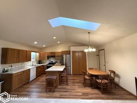 380 S Yorktown Pike Mason City IA 50401