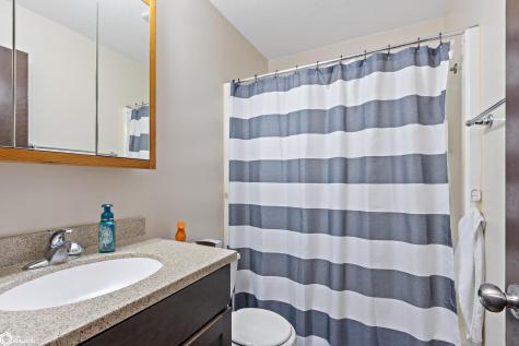 207 8th Avenue S Clear Lake IA 50428