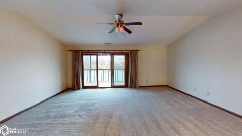 630 Briarstone Drive Mason City IA 50401