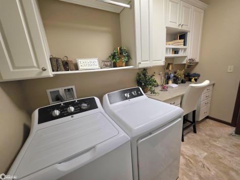 809 7th Avenue N Clear Lake IA 50428