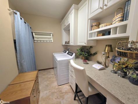 809 7th Avenue N Clear Lake IA 50428