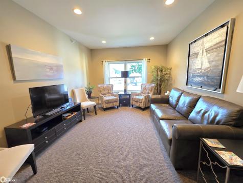 809 7th Avenue N Clear Lake IA 50428