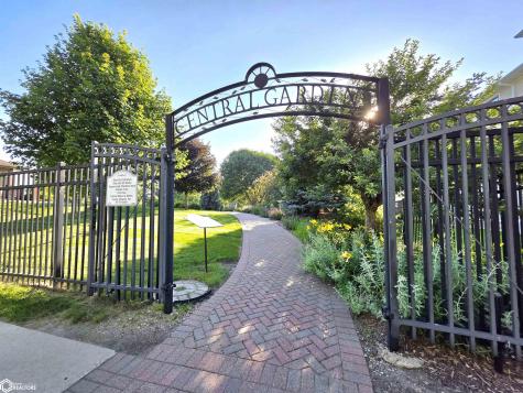 809 7th Avenue N Clear Lake IA 50428