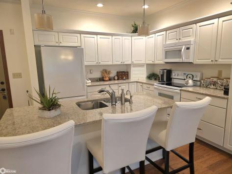 809 7th Avenue N Clear Lake IA 50428