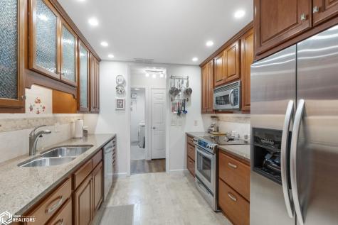 502 S Ohio Avenue Mason City IA 50401