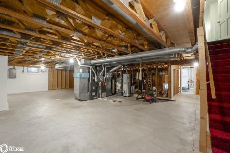 502 S Ohio Avenue Mason City IA 50401