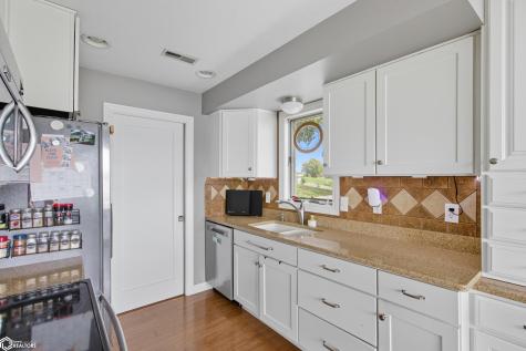 414 E Lake Street Ventura IA 50482