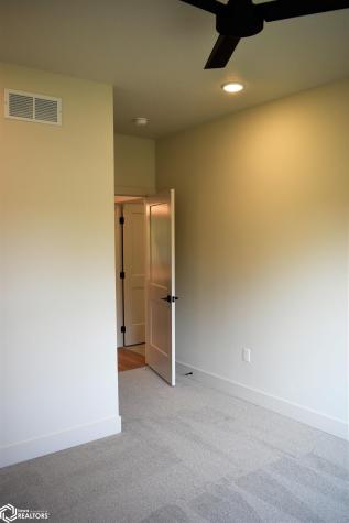 2360 River Road Iowa Falls IA 50126