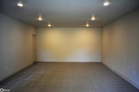 2360 River Road Iowa Falls IA 50126