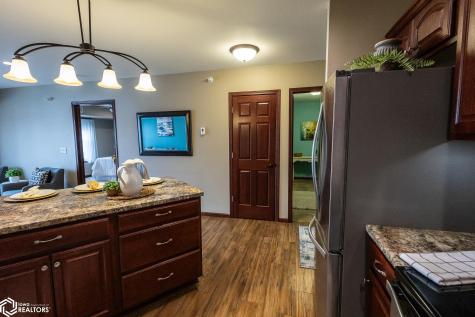 809 7th Ave N #212 Clear Lake IA 50428