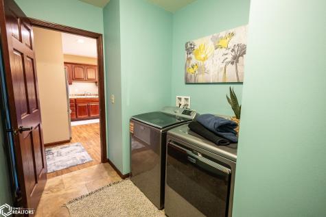 809 7th Ave N #212 Clear Lake IA 50428