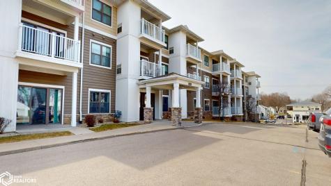 809 7th Ave N #211 Clear Lake IA 50428