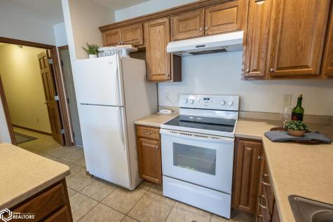 809 7th Ave N #211 Clear Lake IA 50428