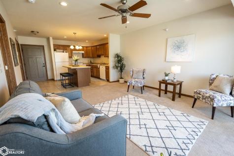 809 7th Ave N #211 Clear Lake IA 50428