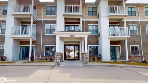 809 7th Ave N #211 Clear Lake IA 50428