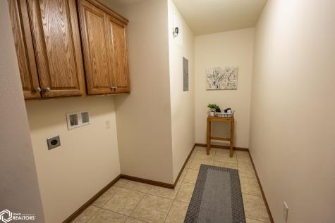 809 7th Ave N #211 Clear Lake IA 50428