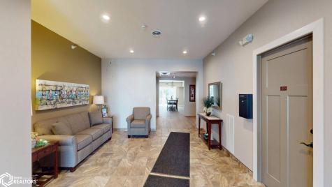809 7th Ave N #211 Clear Lake IA 50428