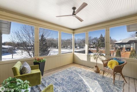 516 Lexington Drive Clear Lake IA 50428