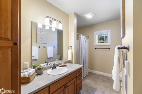 516 Lexington Drive Clear Lake IA 50428