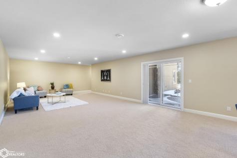 516 Lexington Drive Clear Lake IA 50428