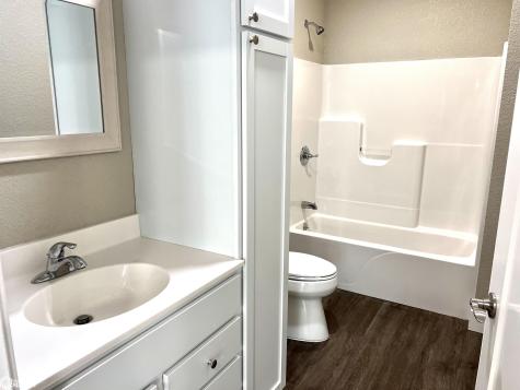 110 Rocksylvania Avenue Unit 102 Iowa Falls IA 50126