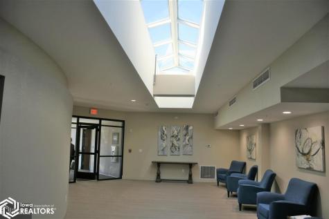 110 Rocksylvania Avenue Unit 102 Iowa Falls IA 50126