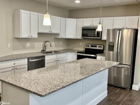 110 Rocksylvania Avenue Unit 102 Iowa Falls IA 50126