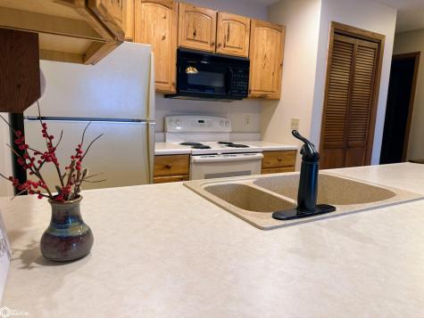 414 E Lake Street Ventura IA 50482